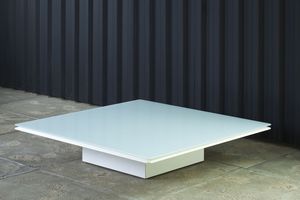 tavolino basso contemporaneo