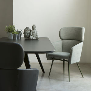 sedia contemporanea