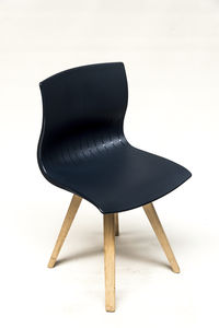 sedia moderna / girevole / in quercia / in nylon