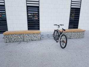 rastrelliera per biciclette a pavimento