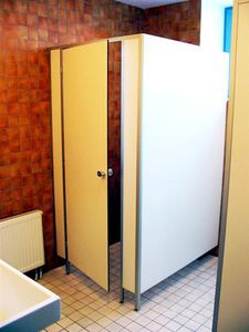 box doccia per bagno pubblico