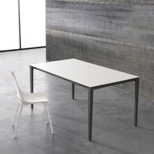tavolo contemporaneo