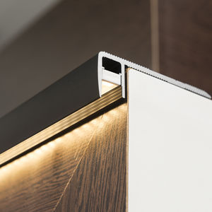 profilo per gradini in alluminio anodizzato