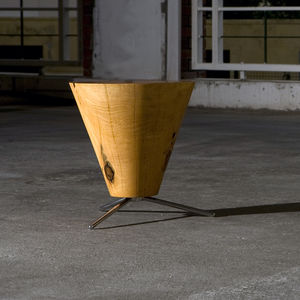 tavolo d'appoggio contemporaneo