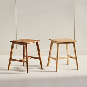 sgabello contemporaneo