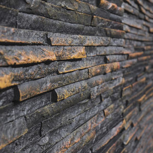 rivestimento murale in pietra