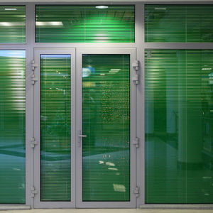 cornice di porte in alluminio