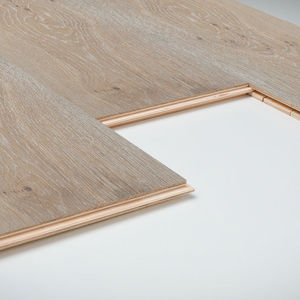 parquet multistrato / da incollare / flottante / inchiodato
