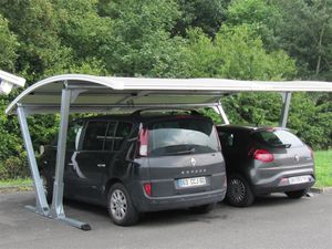 tettoia per posto-auto in acciaio / in alluminio / in poliestere rinforzato con fibra di vetro / rivestita di PVC