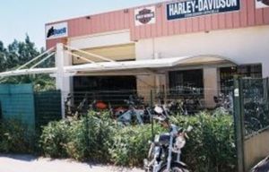pensilina per moto in acciaio