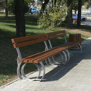 panca per spazi pubblici contemporanea
