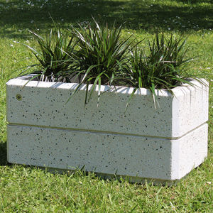 fioriera in calcestruzzo fibrorinfrozato