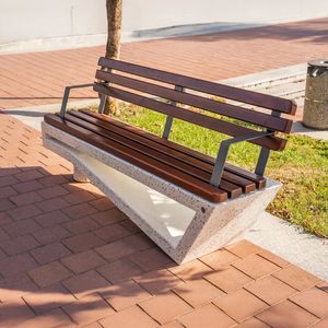 panca per spazi pubblici design originale 1