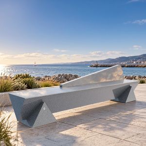 panca per spazi pubblici contemporanea 1