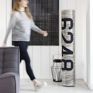 colonna luminosa contemporanea