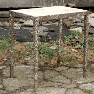 tavolo d'appoggio contemporaneo 1
