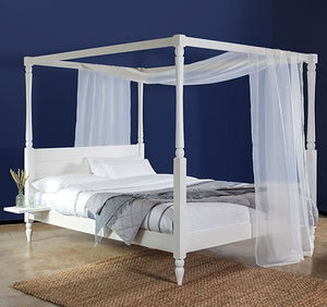 letto a baldacchino