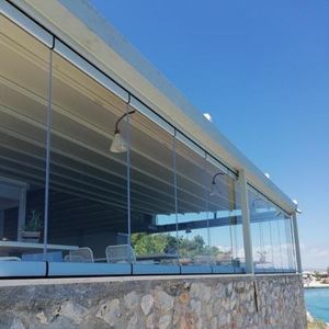 pergola addossata