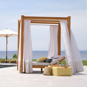 letto da giardino a baldacchino