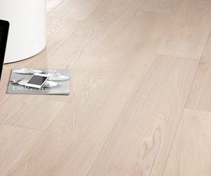 parquet multistrato / da incollare / flottante / in quercia