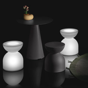 sgabello contemporaneo
