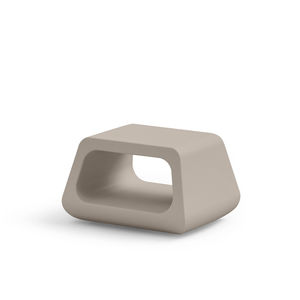 tavolo d'appoggio design minimalista
