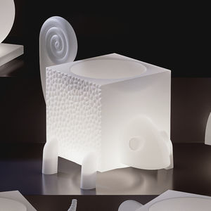 vaso da giardino luminoso