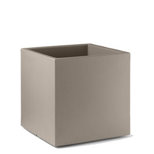 vaso da giardino in polietilene 1