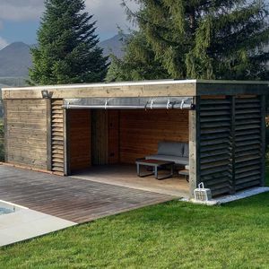 pool house in abete di Douglas