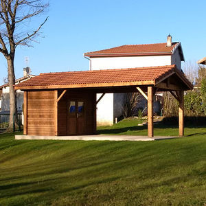pool house in abete di Douglas