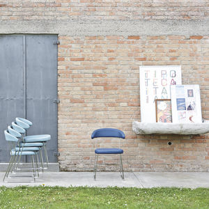 sedia visitatore contemporanea