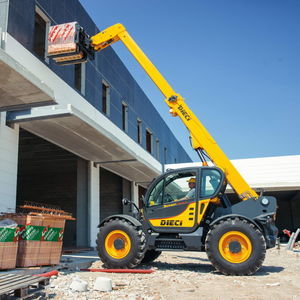 movimentatore telescopico per cantiere 1