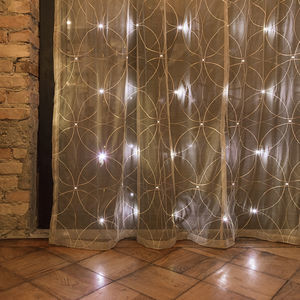 tendina voile con motivi geometrici