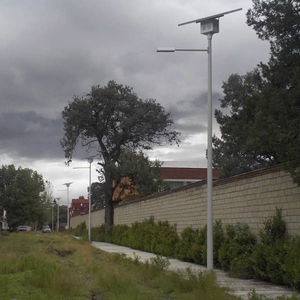 lampione solare / urbano / moderno / in metallo