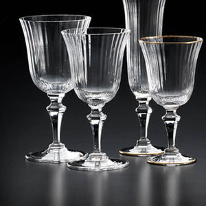 bicchiere da vino / a calice / in vetro soffiato / contract