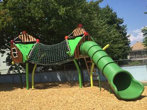 struttura ludica per parco giochi / per enti locali / per edifici pubblici / in legno