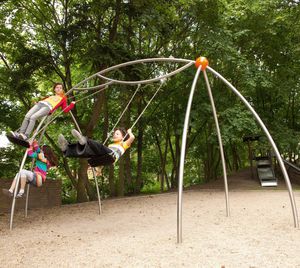 altalena in metallo / per parco giochi / multipla