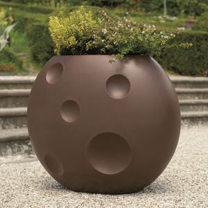 vaso da giardino in polietilene rotostampato 1