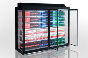 vetrina refrigerata con scaffali