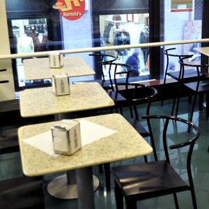 tavolo contemporaneo