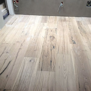 parquet multistrato / da incollare / in legno / anticato