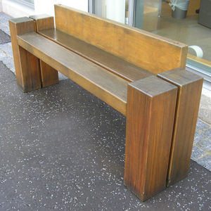 panca per spazi pubblici contemporanea 1
