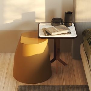 tavolo d'appoggio contemporaneo