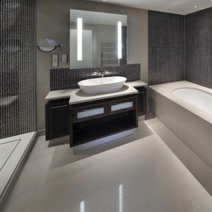 piano lavabo in pietra ricostituita