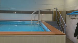 piscina fuoriterra / in acciaio inox / per centri benessere / da interno