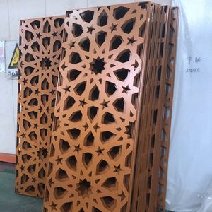 pannello di rivestimento / in alluminio / di protezione / perforato