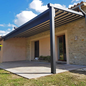 pergola addossata