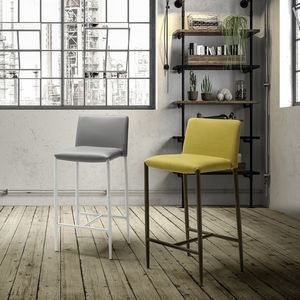 sedia alta contemporanea