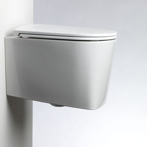 WC sospeso / in ceramica / senza brida