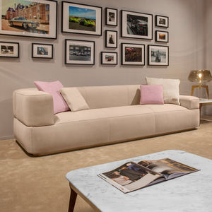 divano moderno / in pelle / per hotel / 3 posti